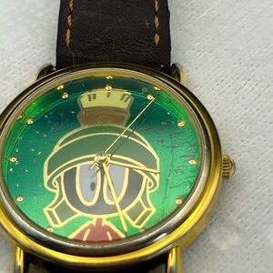 12 Rare - 1994 Green and Gold the Martian Quartz Warner Brothers Watch